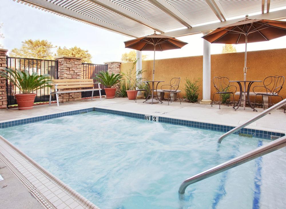 Holiday Inn Express- West Sacramento By Ihg Exterior foto