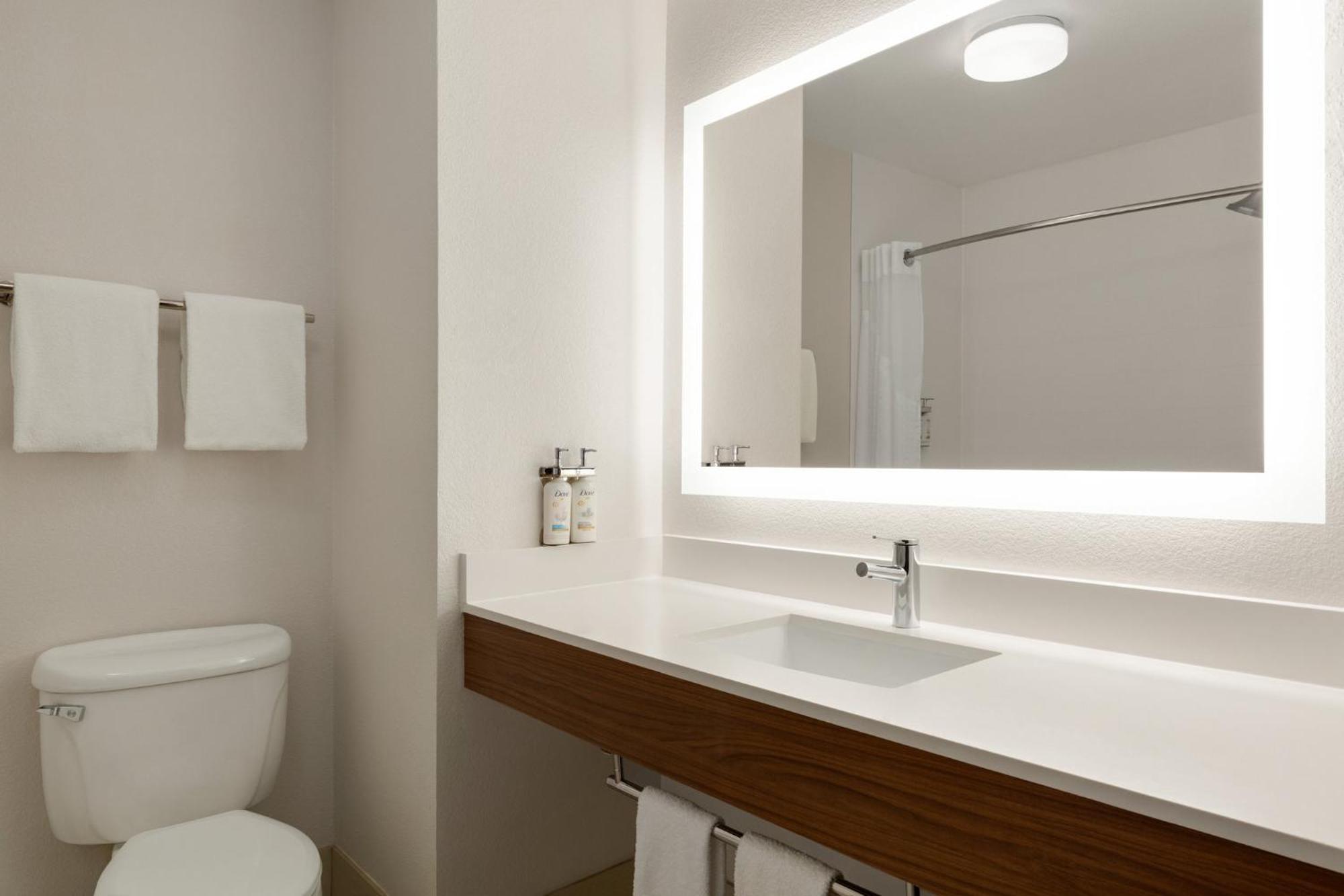 Holiday Inn Express- West Sacramento By Ihg Exterior foto